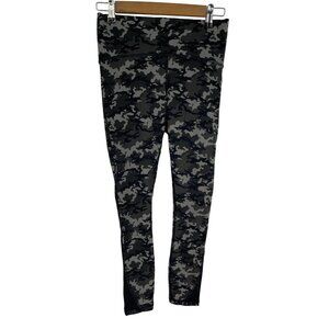 Crz Yoga Camoflauge Sports Tights Size Medium